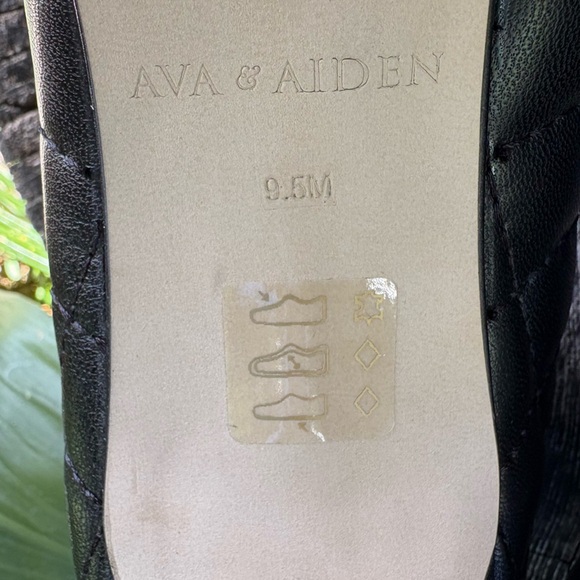Ava & Aiden Black Quilted Gold Stud 4” Stiletto Heels - Picture 7 of 9